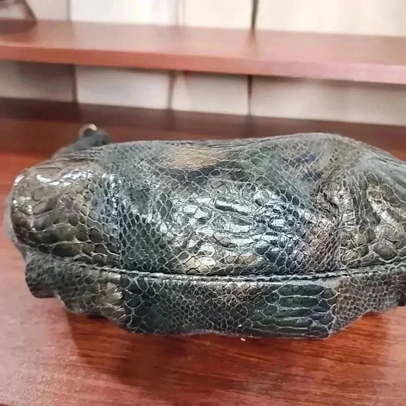 Simply Vera Vera Wang y2k Snakeskin chain strap shoulder bag. Brand New - Picture 10 of 12